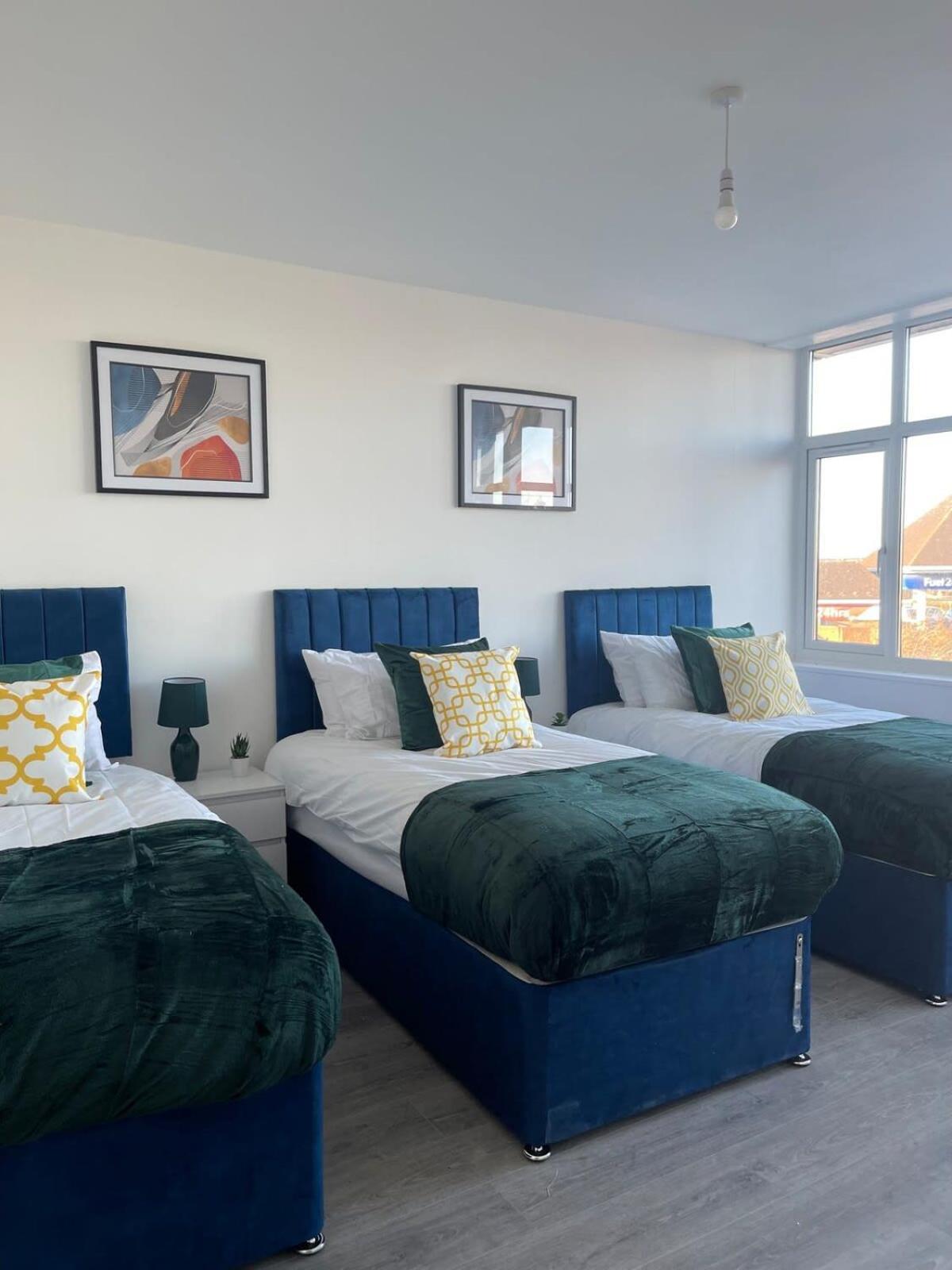 1 Bedroom Apartment - Flitwick - Contractor Friendly - Tourist Ready - Full Kitchen - Wifi - Smart Tv - Sofa Bed - Free Parking - Ideal For Short Or Long Stays Bagian luar foto